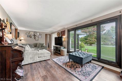 20019 Drake Road Strongsville OH 44149