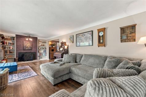 20019 Drake Road Strongsville OH 44149