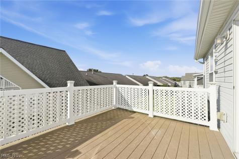 320 Falling Leaf Drive Seven Hills OH 44131