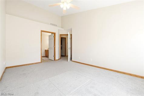 320 Falling Leaf Drive Seven Hills OH 44131