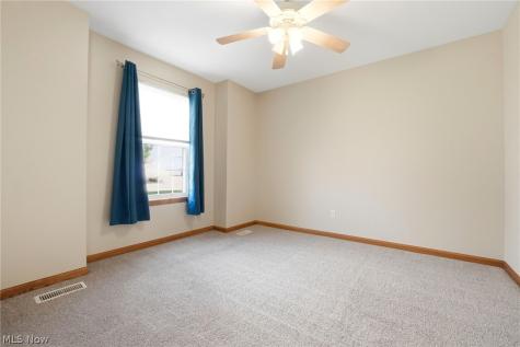 320 Falling Leaf Drive Seven Hills OH 44131