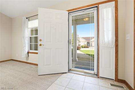 320 Falling Leaf Drive Seven Hills OH 44131
