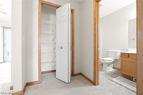 320 Falling Leaf Drive Seven Hills OH 44131