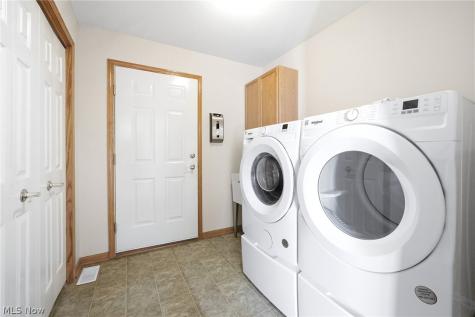 320 Falling Leaf Drive Seven Hills OH 44131