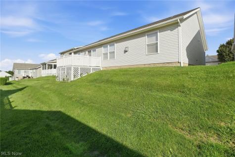 320 Falling Leaf Drive Seven Hills OH 44131