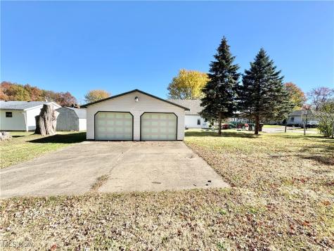 1693 Elfleda Street Lorain OH 44055