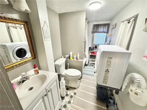 1693 Elfleda Street Lorain OH 44055