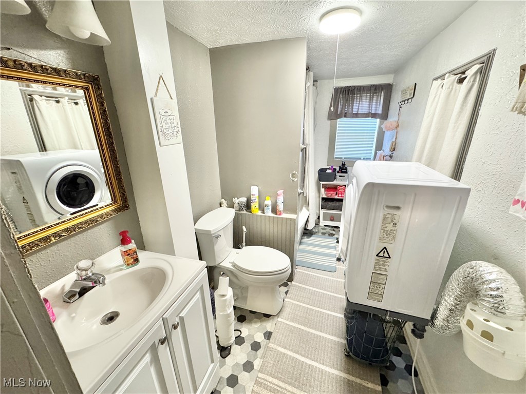 1693 Elfleda Street Lorain OH 44055