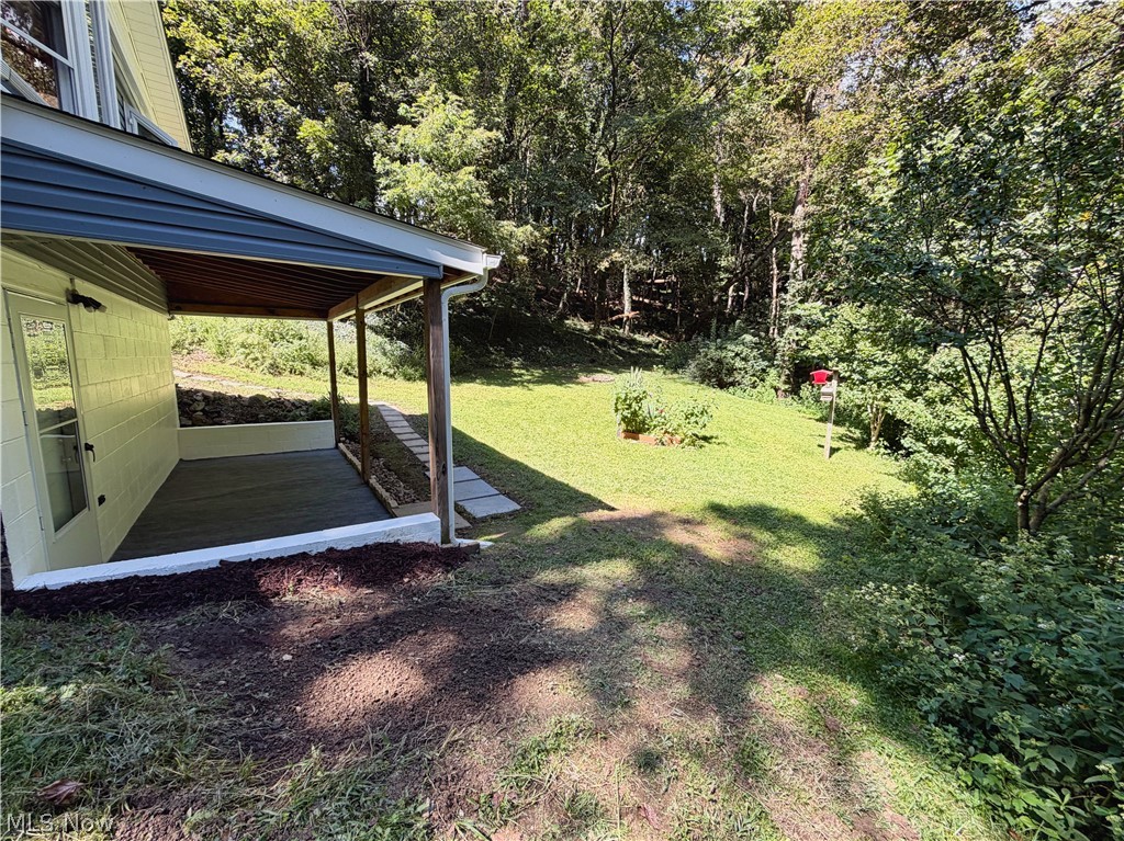 1929 Iris Street East Liverpool OH 43920