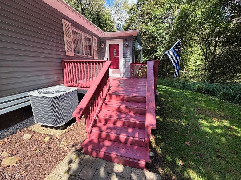 1929 Iris Street East Liverpool OH 43920