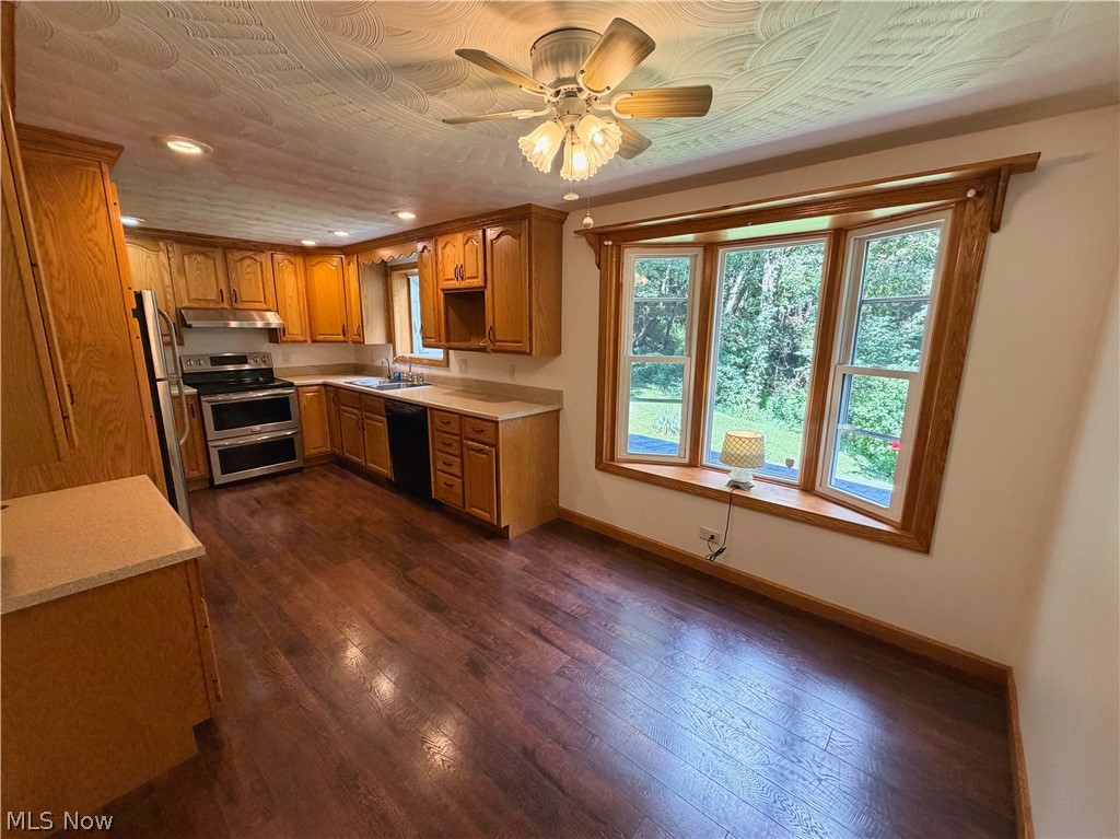 1929 Iris Street East Liverpool OH 43920