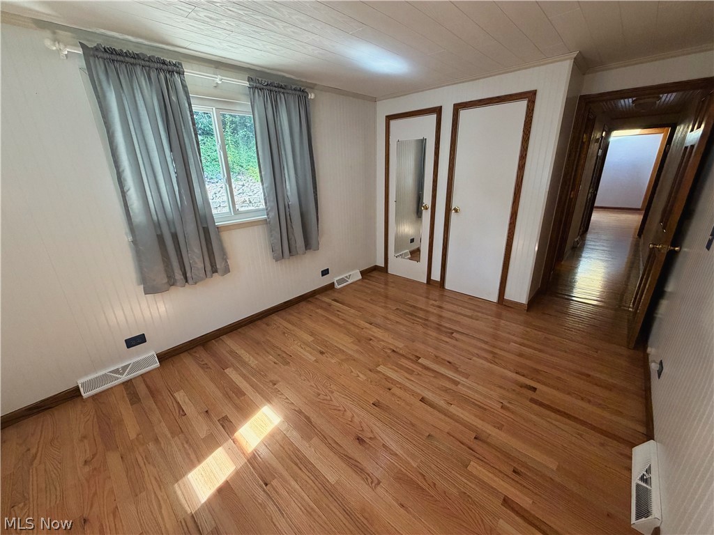1929 Iris Street East Liverpool OH 43920