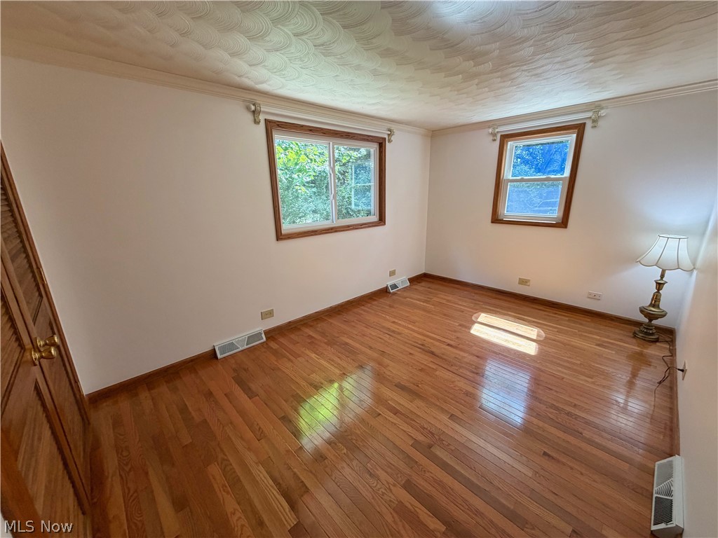 1929 Iris Street East Liverpool OH 43920