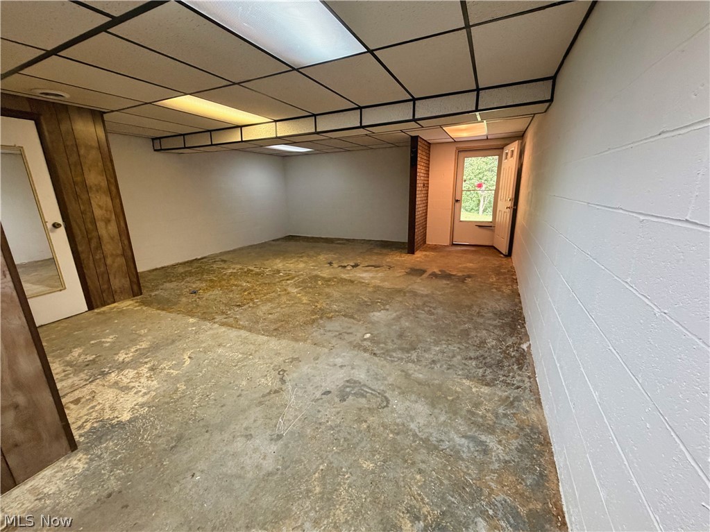 1929 Iris Street East Liverpool OH 43920