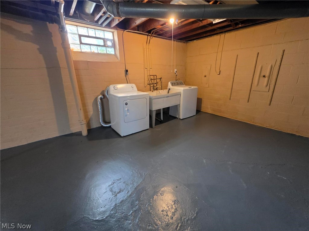781 E 236th Street Euclid OH 44123