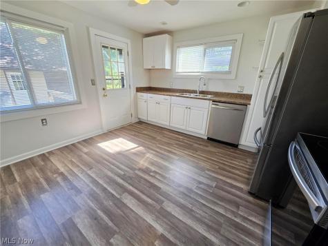 781 E 236th Street Euclid OH 44123