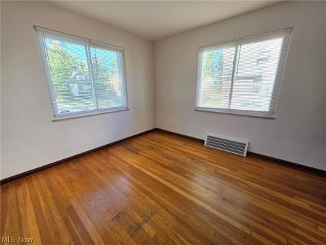 781 E 236th Street Euclid OH 44123