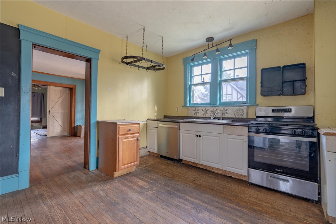 1568 W Exchange Street Akron OH 44313