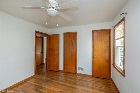 8324 Ivandale Drive Parma OH 44129
