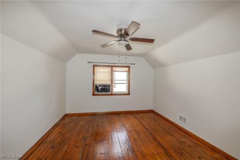 8324 Ivandale Drive Parma OH 44129