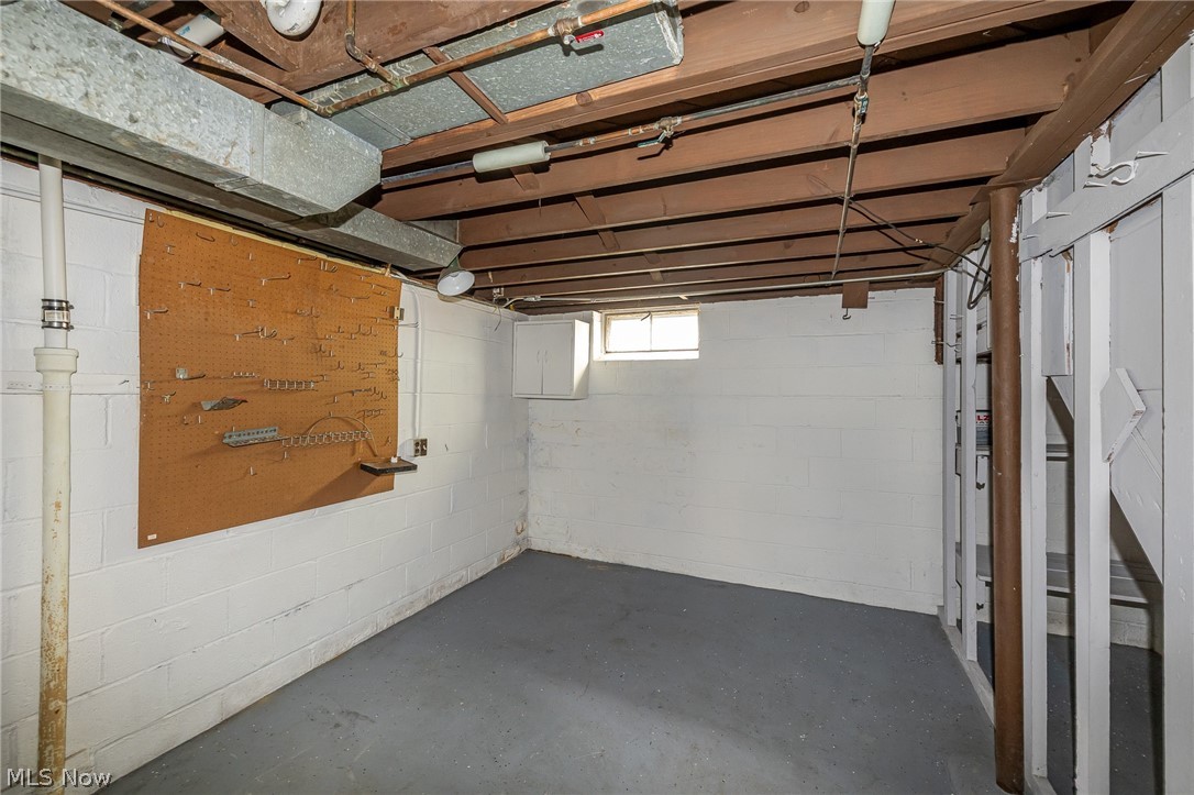 8324 Ivandale Drive Parma OH 44129