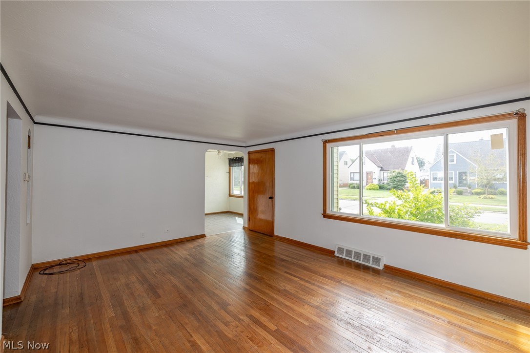 8324 Ivandale Drive Parma OH 44129