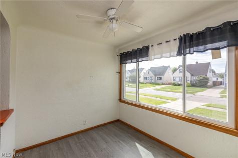 8324 Ivandale Drive Parma OH 44129