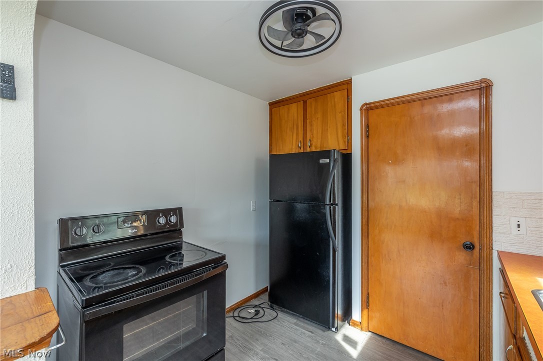 8324 Ivandale Drive Parma OH 44129