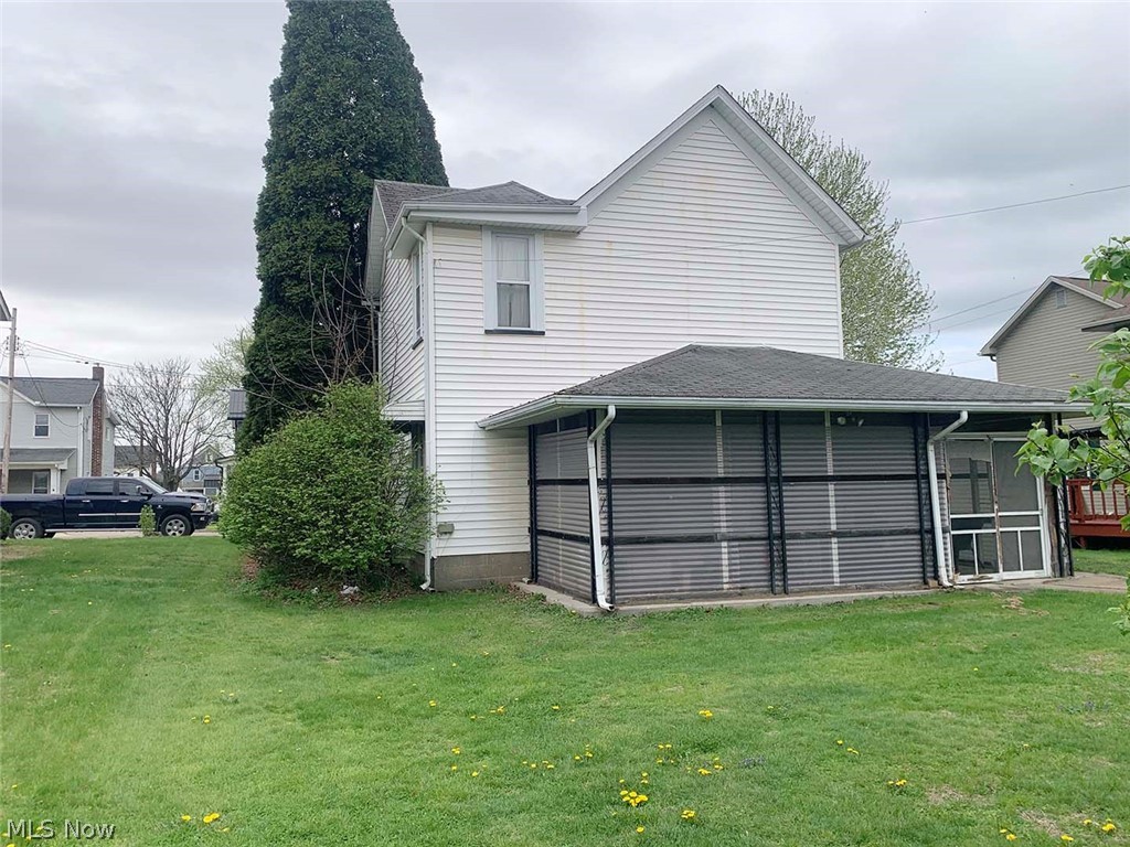 506 W Plain Street Minerva OH 44657