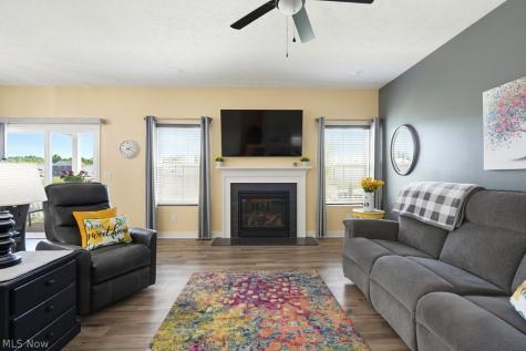 306 River Run Drive Elyria OH 44035