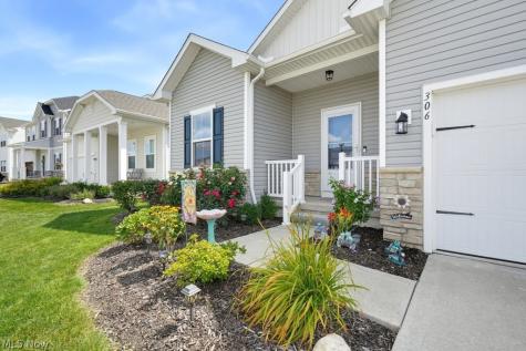 306 River Run Drive Elyria OH 44035