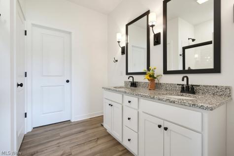 306 River Run Drive Elyria OH 44035