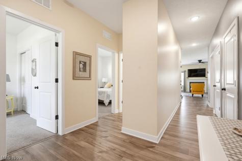 306 River Run Drive Elyria OH 44035