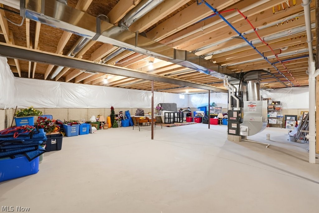 306 River Run Drive Elyria OH 44035