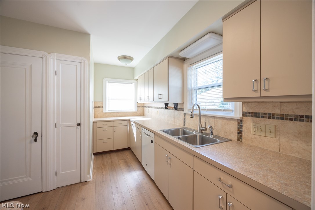 4533 E Berwald Road South Euclid OH 44121
