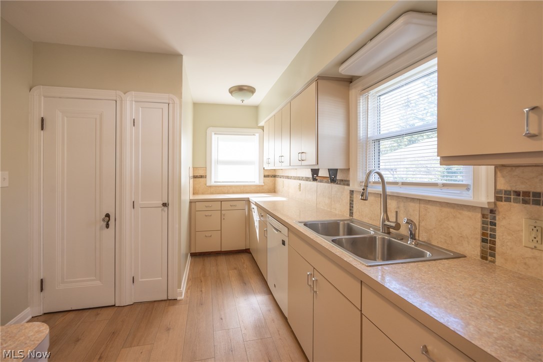 4533 E Berwald Road South Euclid OH 44121