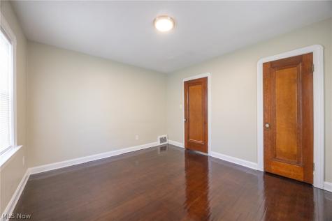 4533 E Berwald Road South Euclid OH 44121