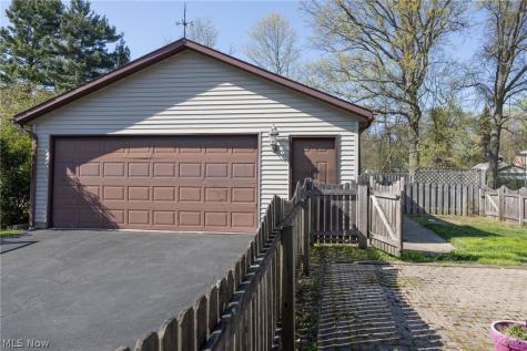4533 E Berwald Road South Euclid OH 44121