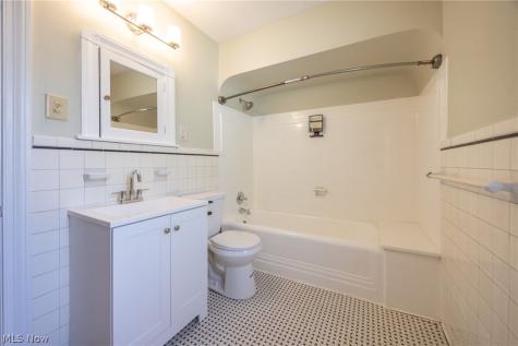 4533 E Berwald Road South Euclid OH 44121