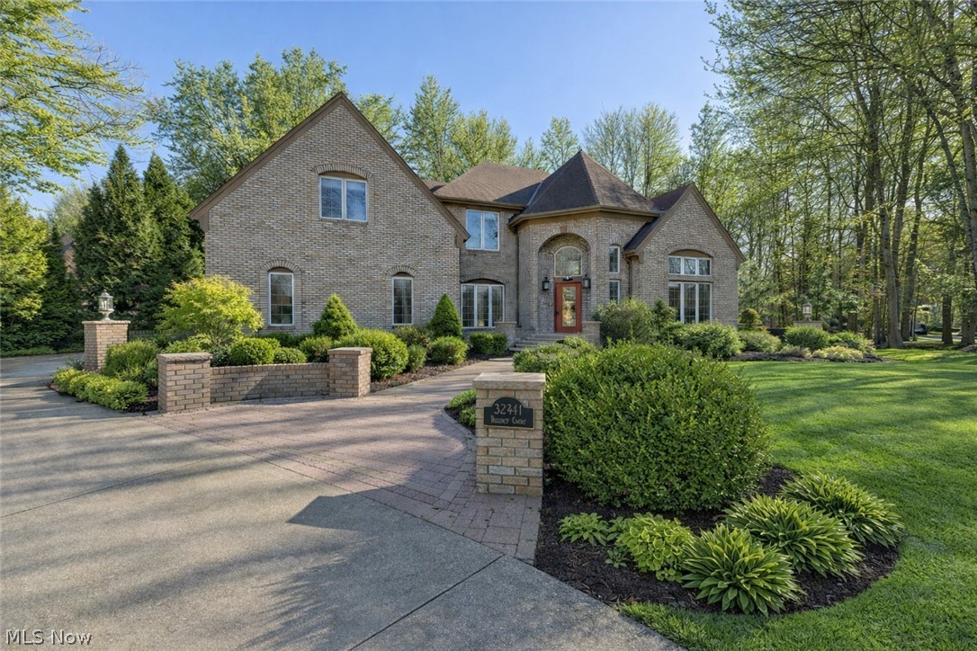 32341 Regency Court Avon Lake OH 44012