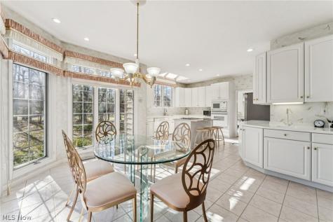 32341 Regency Court Avon Lake OH 44012