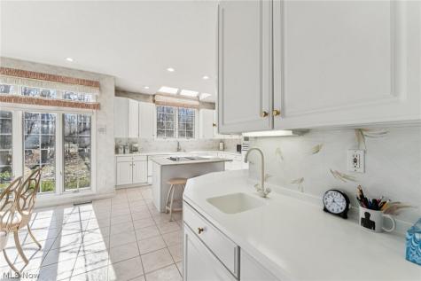 32341 Regency Court Avon Lake OH 44012