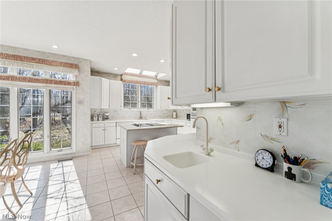32341 Regency Court Avon Lake OH 44012