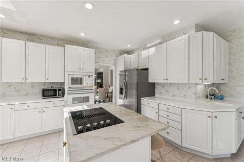 32341 Regency Court Avon Lake OH 44012
