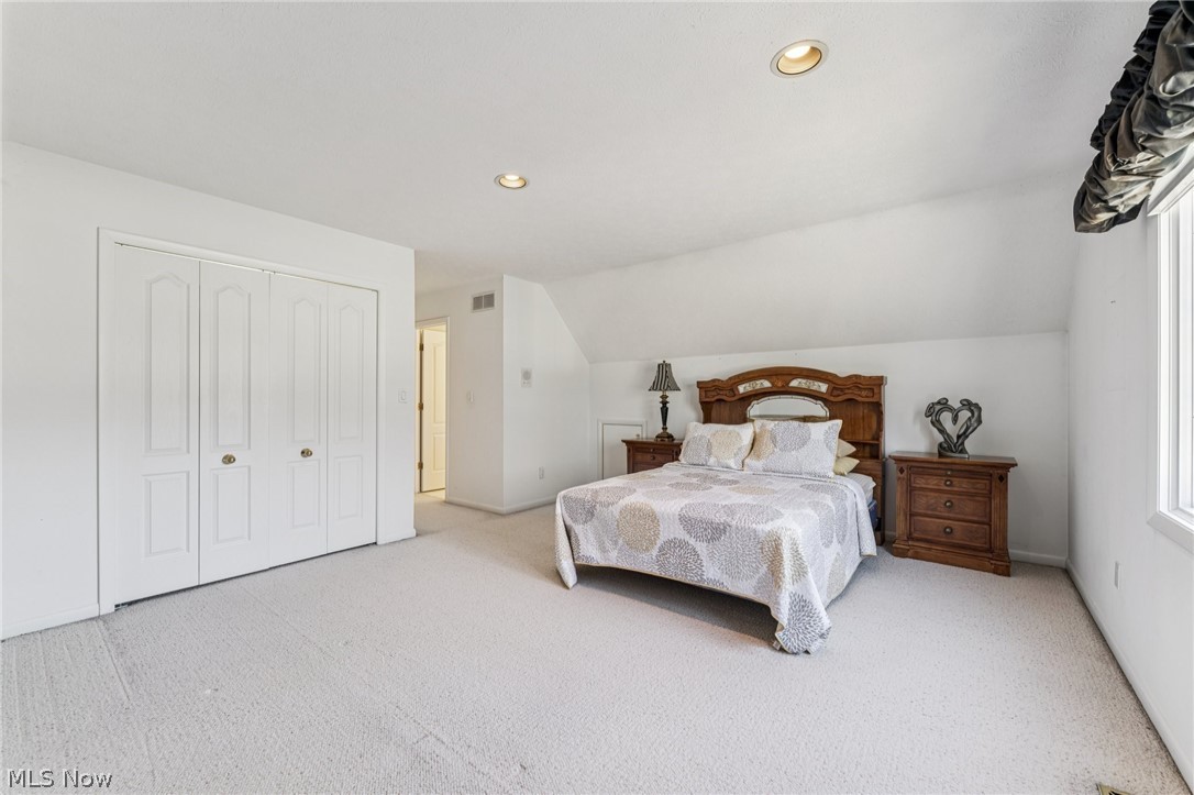 32341 Regency Court Avon Lake OH 44012