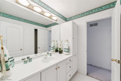 32341 Regency Court Avon Lake OH 44012