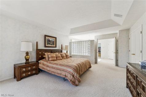 32341 Regency Court Avon Lake OH 44012