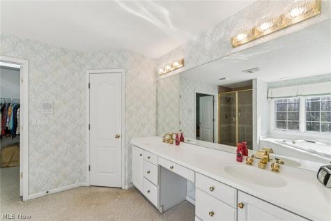 32341 Regency Court Avon Lake OH 44012