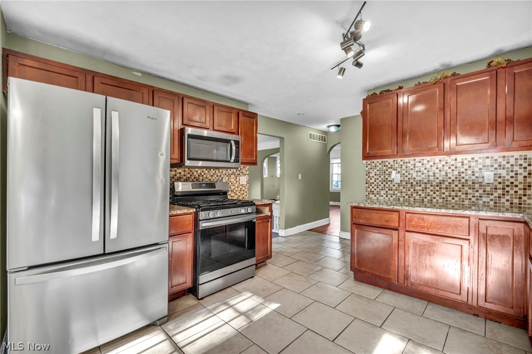 1270 Plainfield Road South Euclid OH 44121
