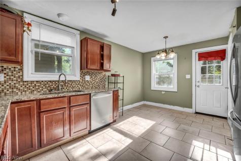 1270 Plainfield Road South Euclid OH 44121